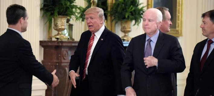 Ο Τραμπ εξέφρασε συλλυπητήρια, αλλά ο Μακέιν έλεγε δεν θέλω ούτε στην κηδεία μου να έρθει